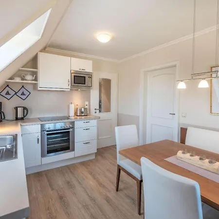 Malnfeen Hues Og Lägenhet *